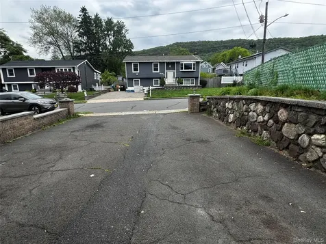 75 Picariello Drive Haverstraw NY 10927