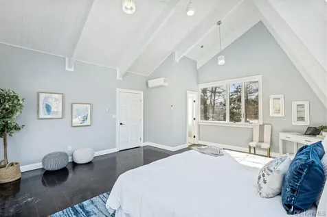 497 Woodbury Road Cold Spring Harbor NY 11724