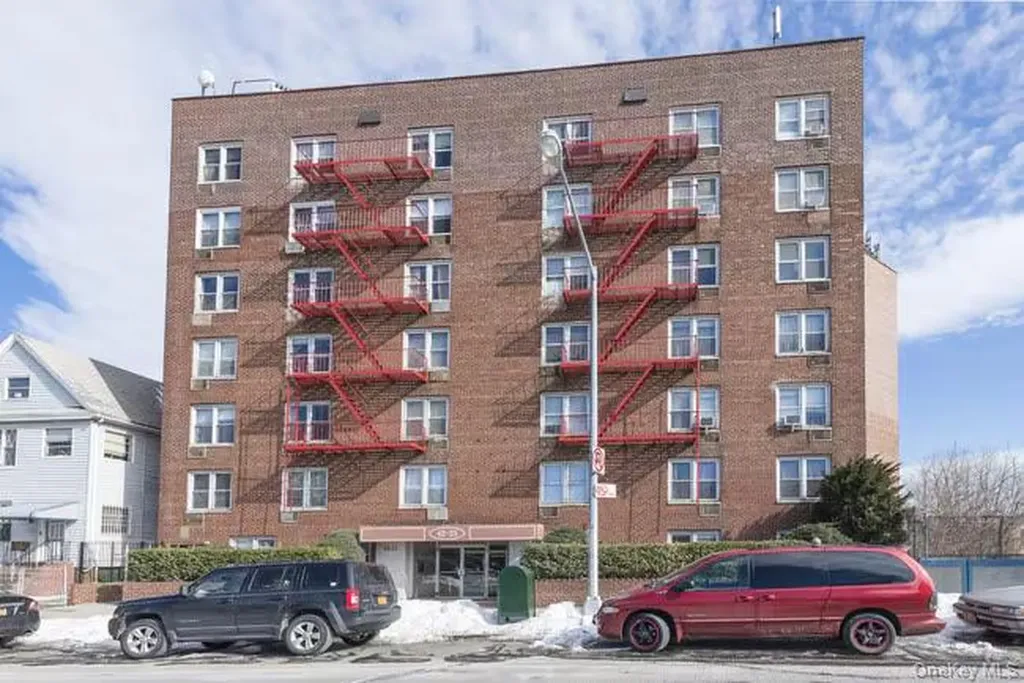 Woodside NY 11377