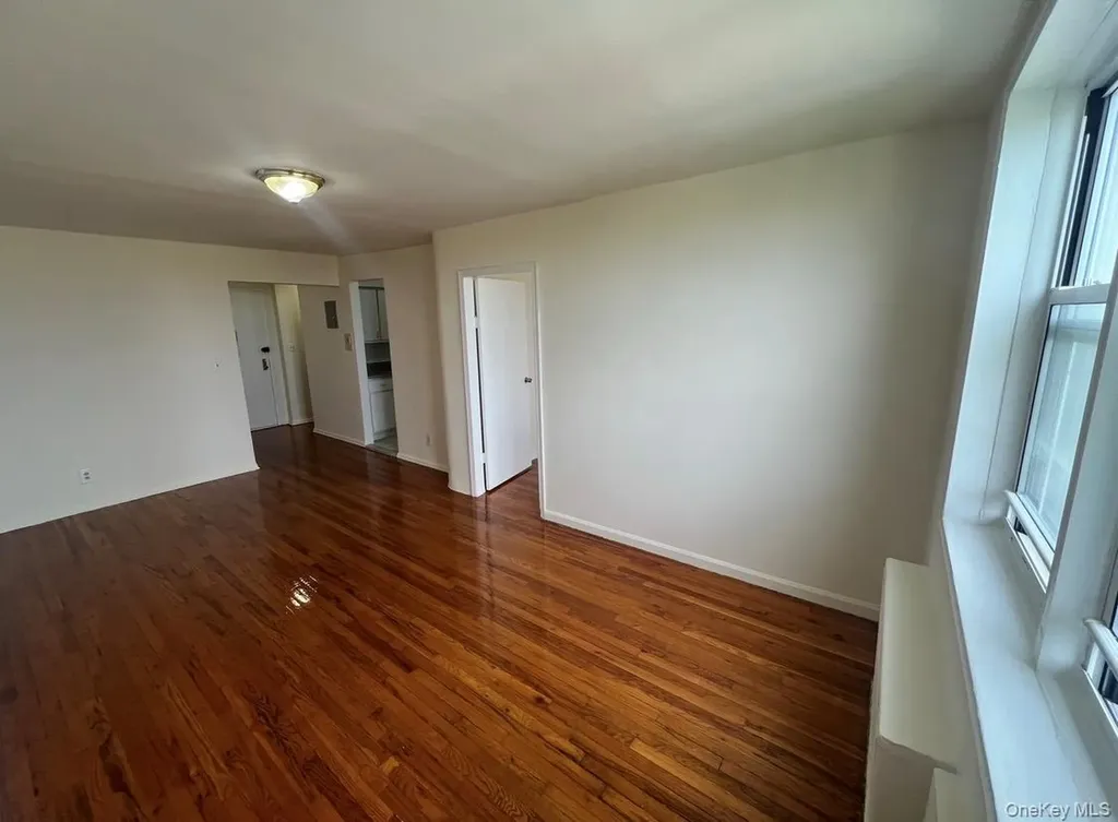 Woodside NY 11377
