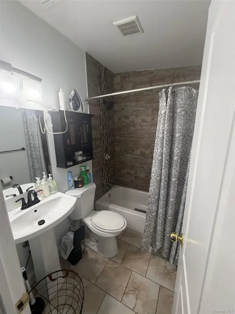 1013 Merriam Road Bay Shore NY 11706