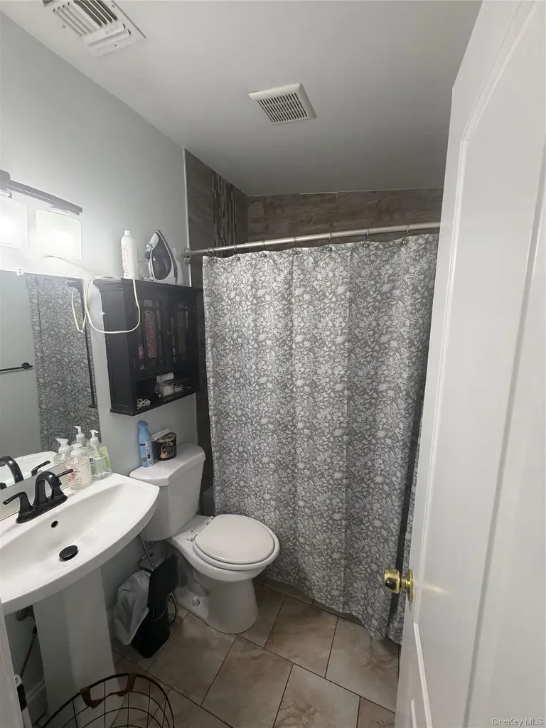 1013 Merriam Road Bay Shore NY 11706