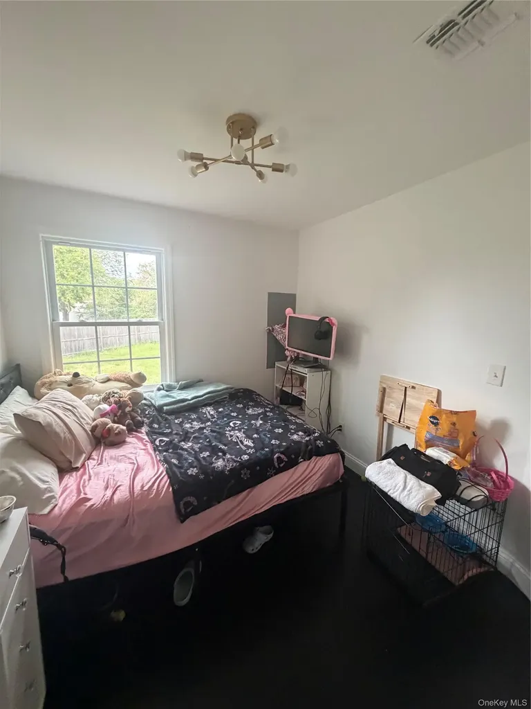 1013 Merriam Road Bay Shore NY 11706