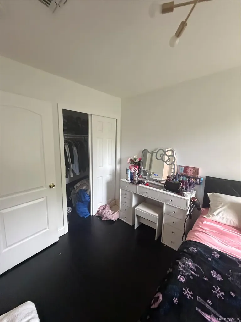 1013 Merriam Road Bay Shore NY 11706