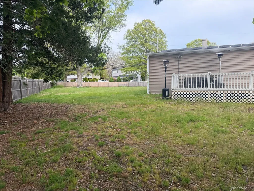 1013 Merriam Road Bay Shore NY 11706
