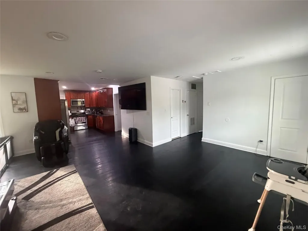 1013 Merriam Road Bay Shore NY 11706