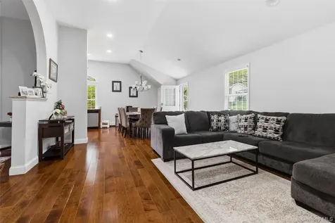 2 Watergate Drive Amawalk NY 10501