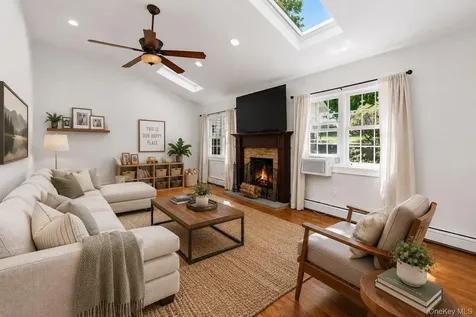 2 Watergate Drive Amawalk NY 10501