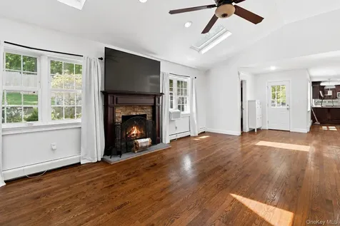 2 Watergate Drive Amawalk NY 10501