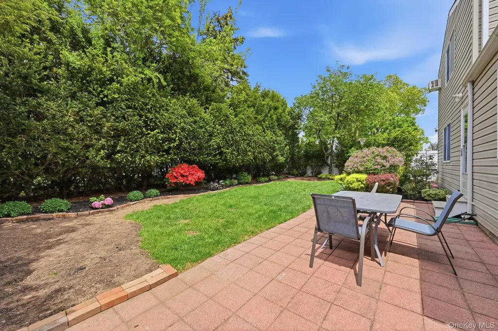 249 N 6th Street Bethpage NY 11714