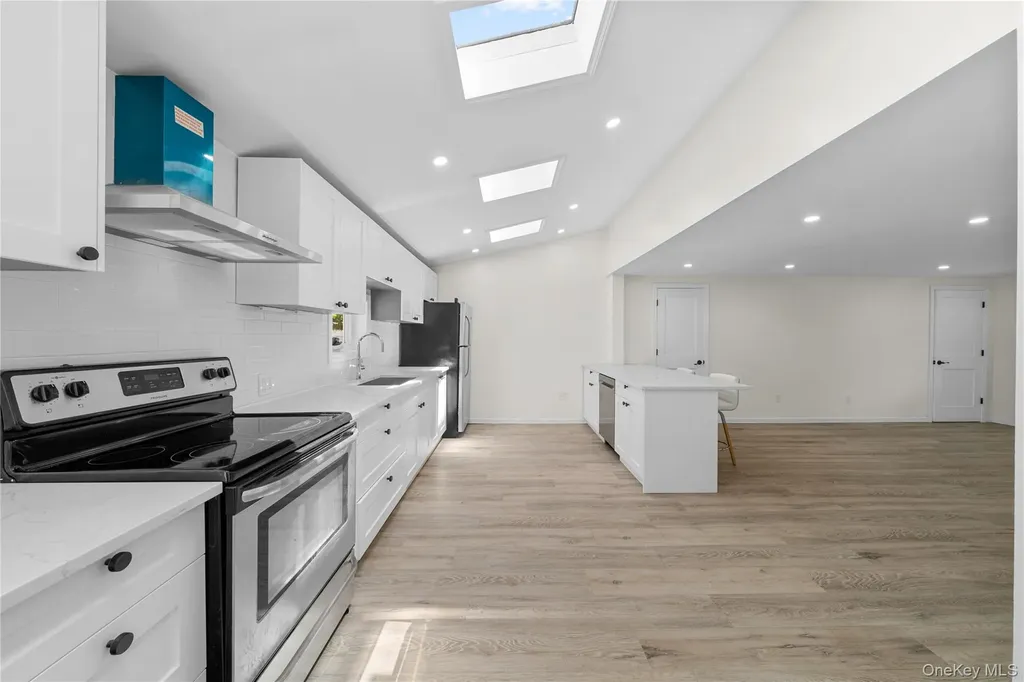 37 Hoffman Drive Kings Park NY 11754