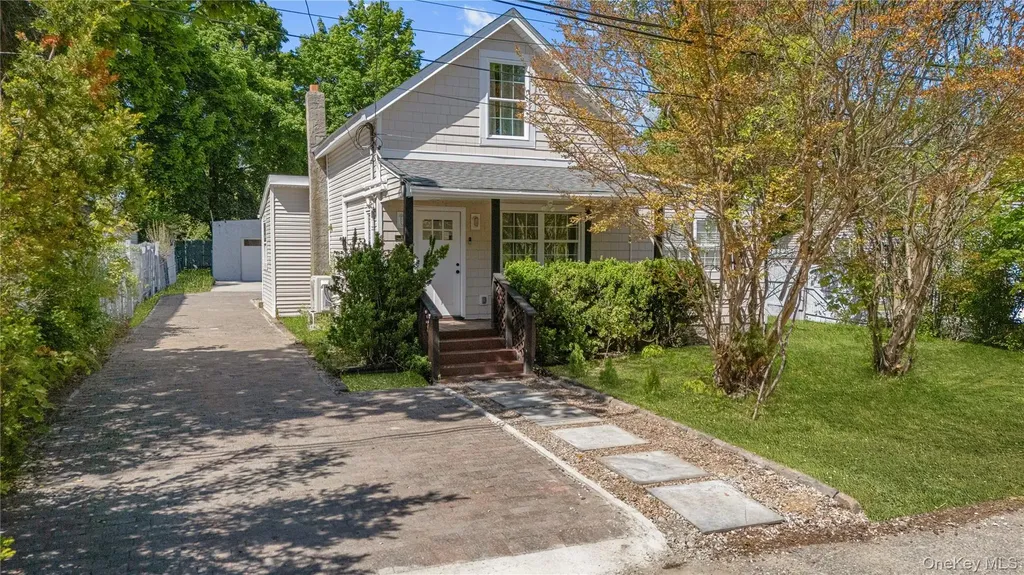 37 Hoffman Drive Kings Park NY 11754