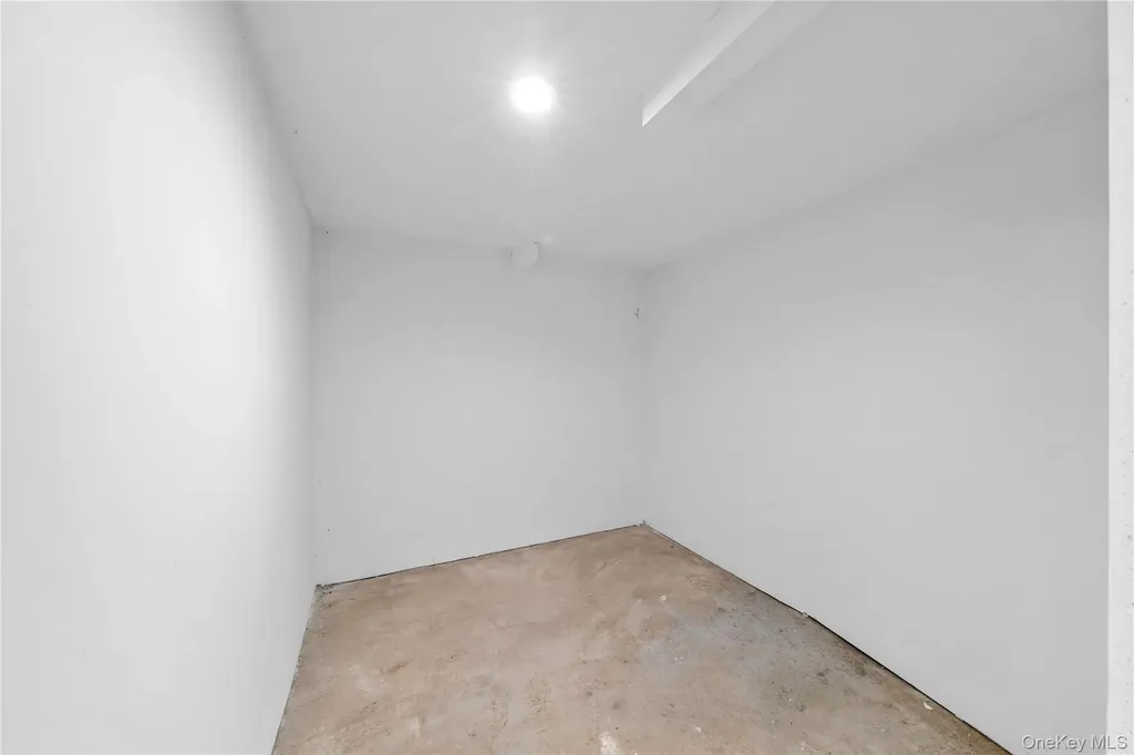 37 Hoffman Drive Kings Park NY 11754
