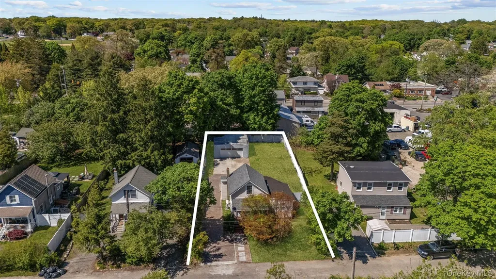 37 Hoffman Drive Kings Park NY 11754