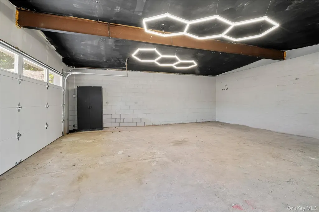 37 Hoffman Drive Kings Park NY 11754