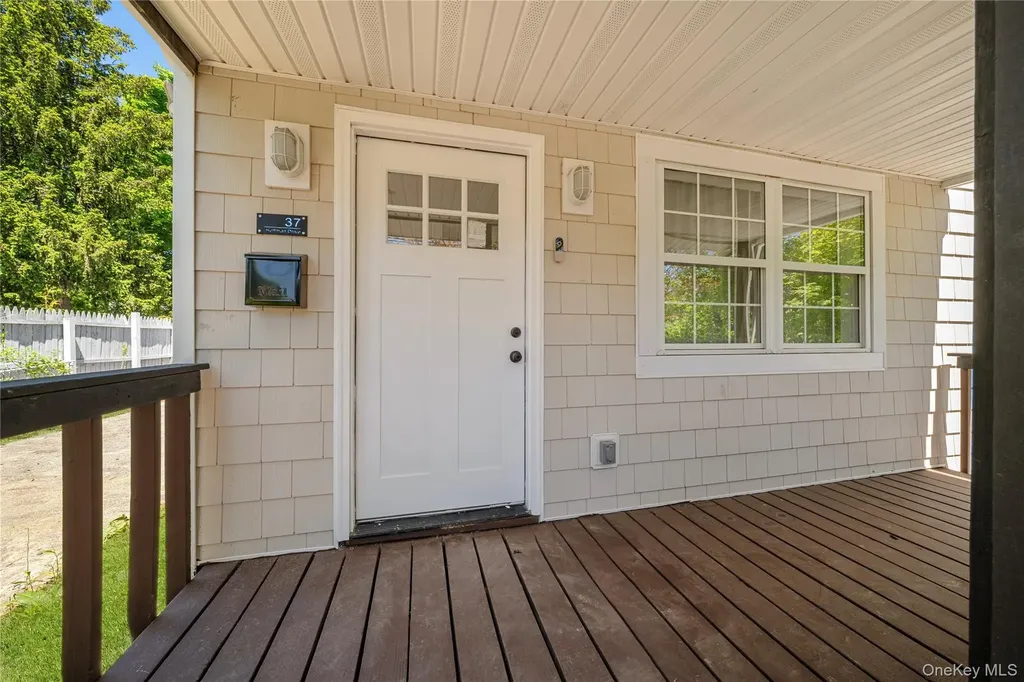 37 Hoffman Drive Kings Park NY 11754