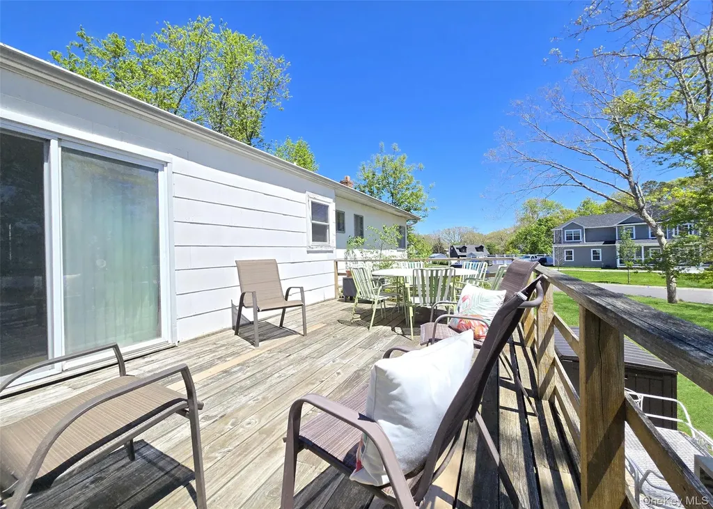 199 Stanley Drive Centereach NY 11720