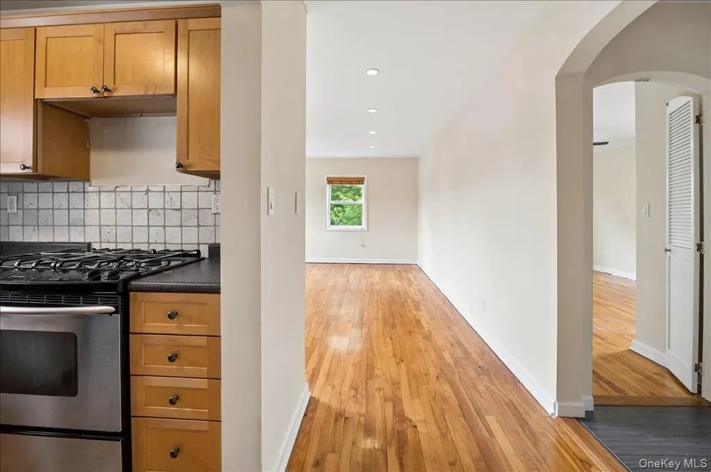 330 S Broadway Tarrytown NY 10591