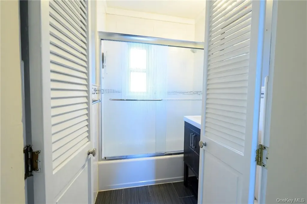330 S Broadway Tarrytown NY 10591
