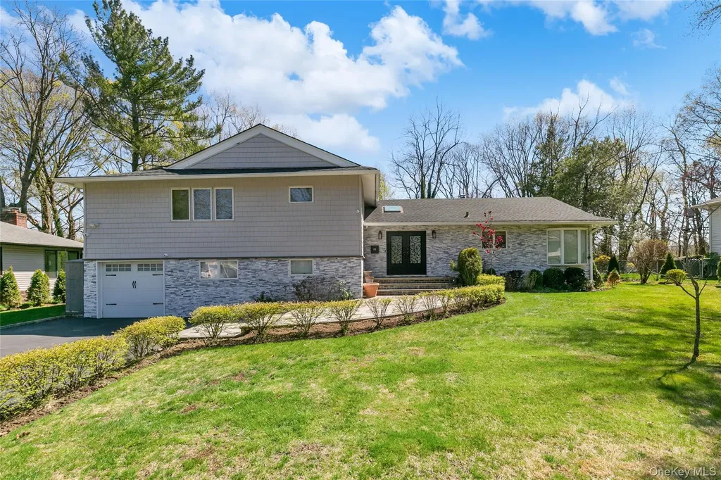 22 Olive Street Great Neck NY 11020