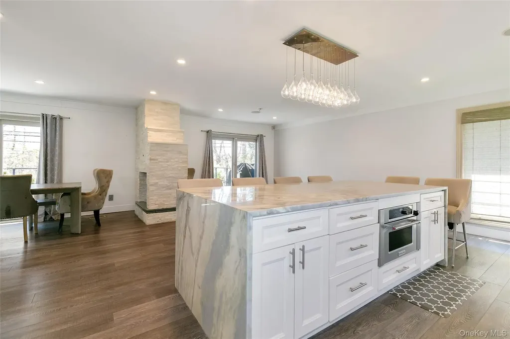 22 Olive Street Great Neck NY 11020