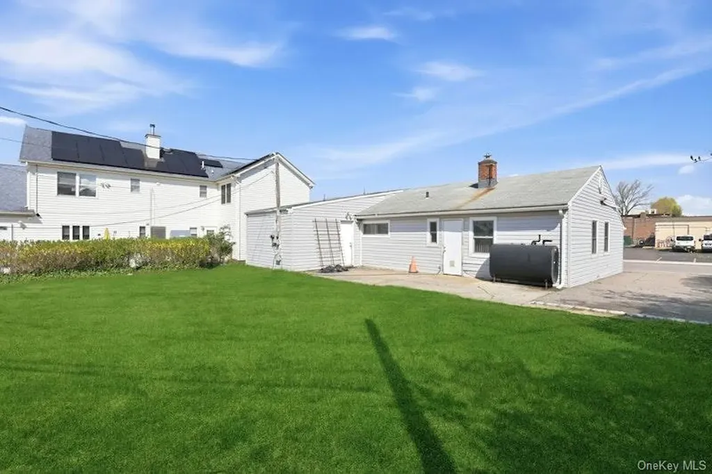 4169 Iris Place Bethpage NY 11714