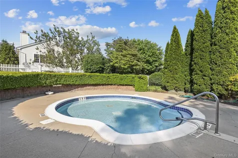 65 Eldorado Court White Plains NY 10603