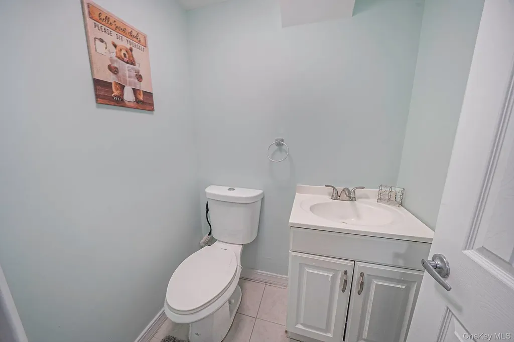 52 Garden Lane Centereach NY 11720