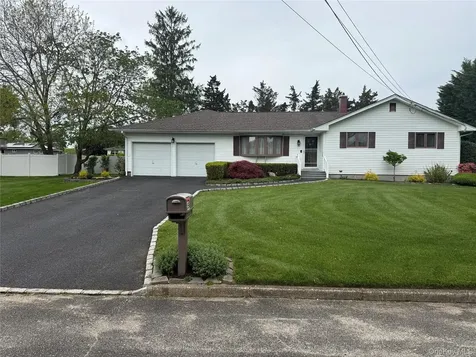 15 Donald Street Port Jefferson Station NY 11776