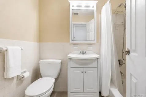2261 Palmer Avenue New Rochelle NY 10801