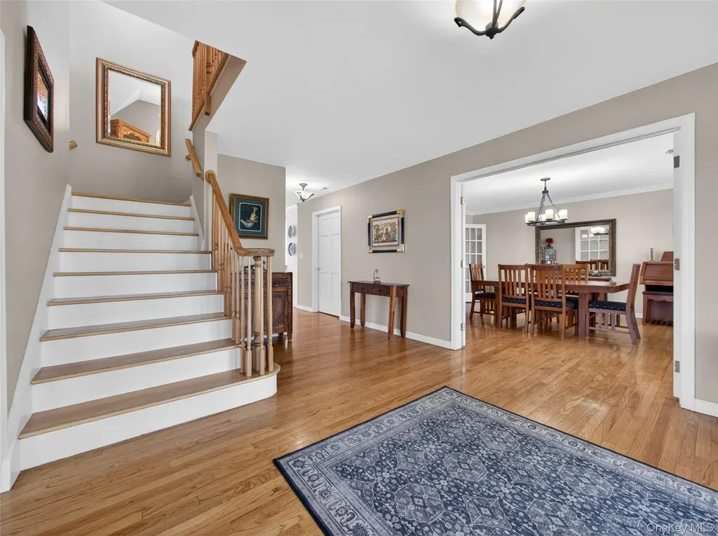 18 Almond Tree Lane Warwick NY 10990