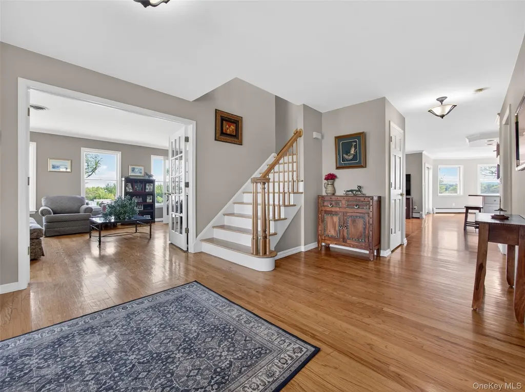 18 Almond Tree Lane Warwick NY 10990