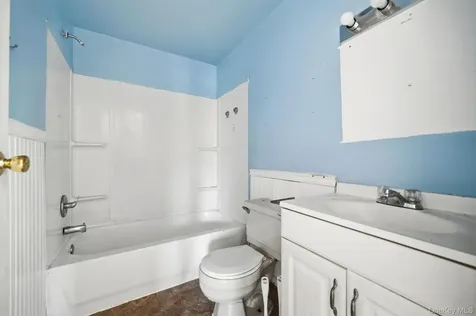 234 Vineyard Ave #230, Vineyard Avenue Highland NY 12528