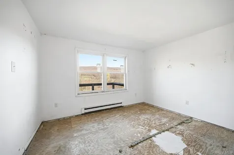 234 Vineyard Ave #230, Vineyard Avenue Highland NY 12528