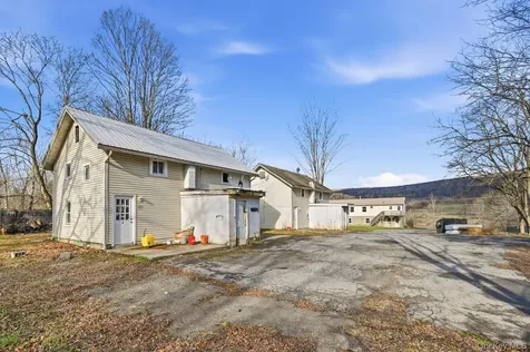 234 Vineyard Ave #230, Vineyard Avenue Highland NY 12528