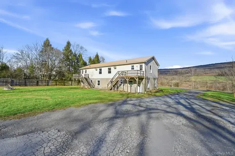 234 Vineyard Ave #230, Vineyard Avenue Highland NY 12528