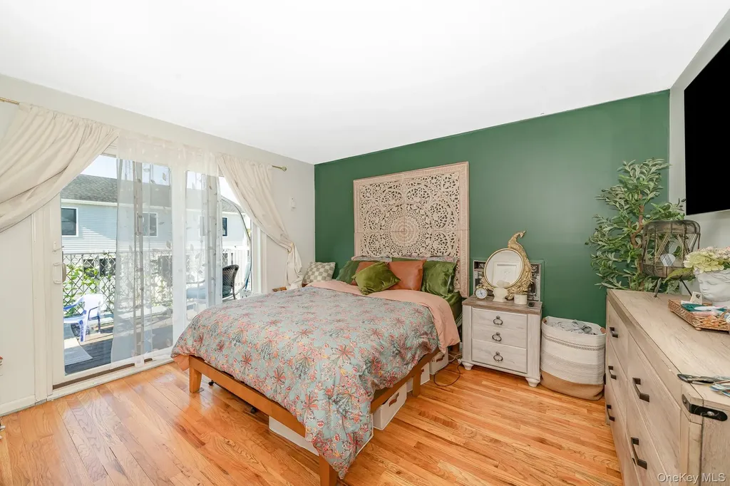 495 Windmill Avenue West Babylon NY 11704