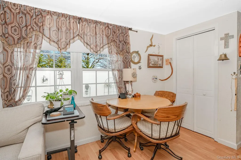495 Windmill Avenue West Babylon NY 11704