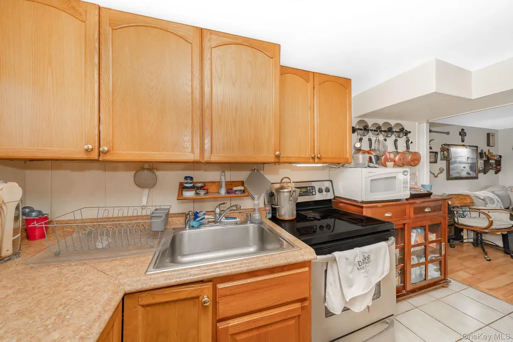 495 Windmill Avenue West Babylon NY 11704