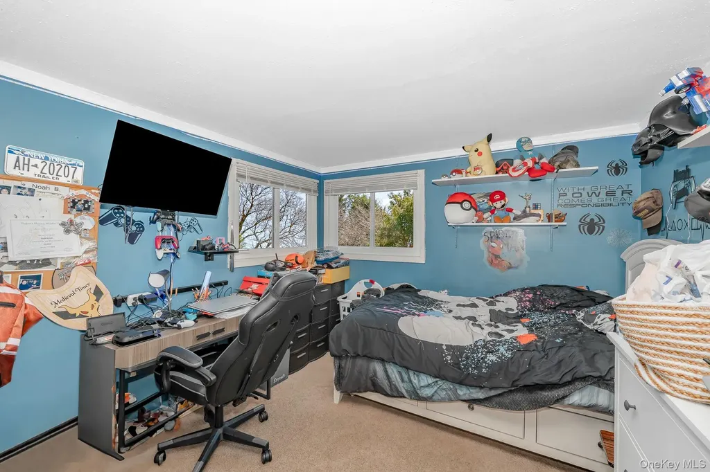 495 Windmill Avenue West Babylon NY 11704