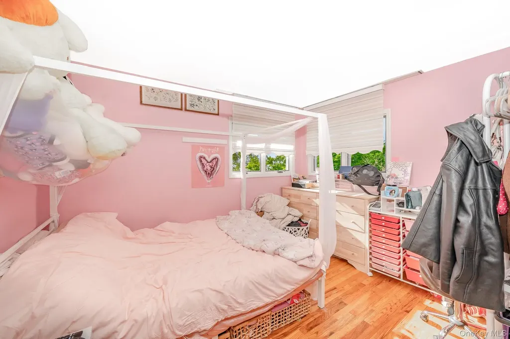 495 Windmill Avenue West Babylon NY 11704