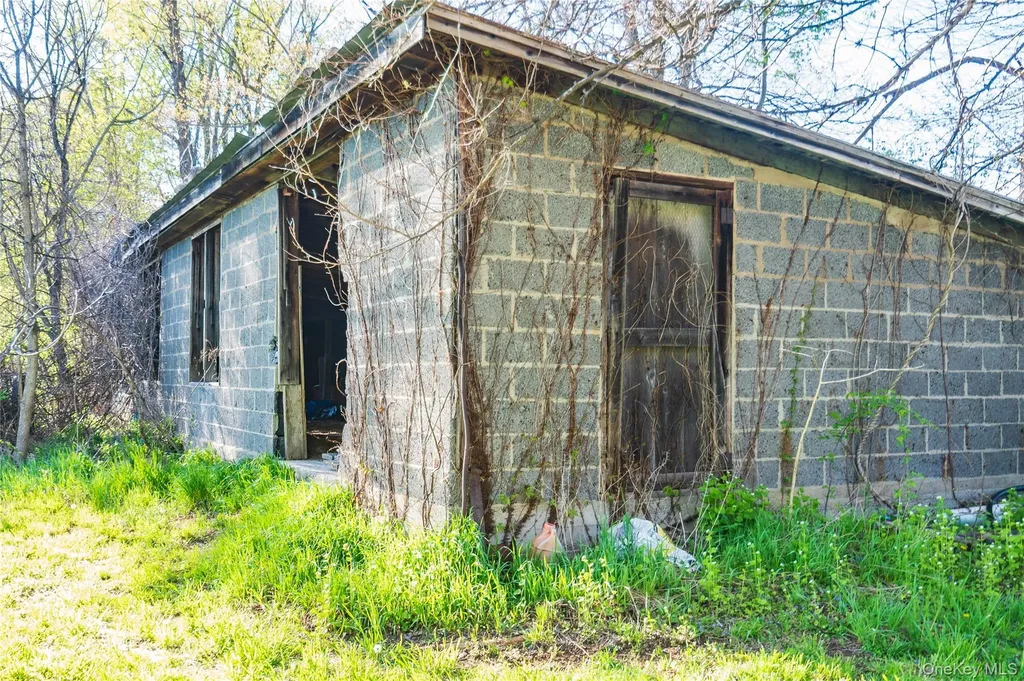 111 Browns Road Walden NY 12586