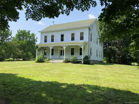 181 Huguenot Street New Paltz NY 12561