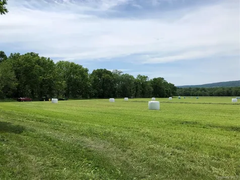 181 Huguenot Street New Paltz NY 12561