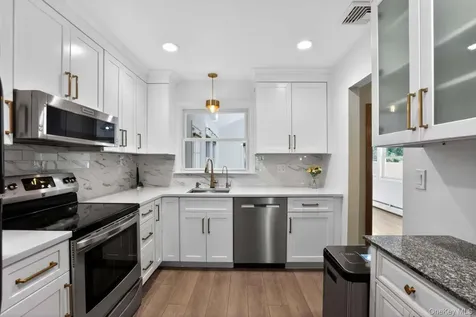 119 Manville Road Pleasantville NY 10570