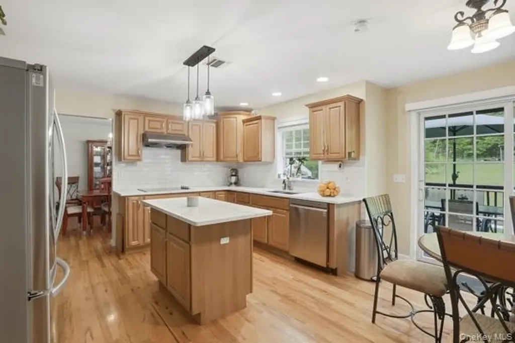 29 Hickory Hill Road Newburgh NY 12550