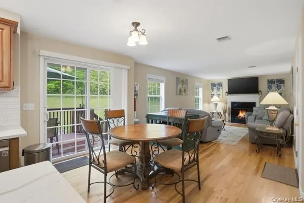 29 Hickory Hill Road Newburgh NY 12550