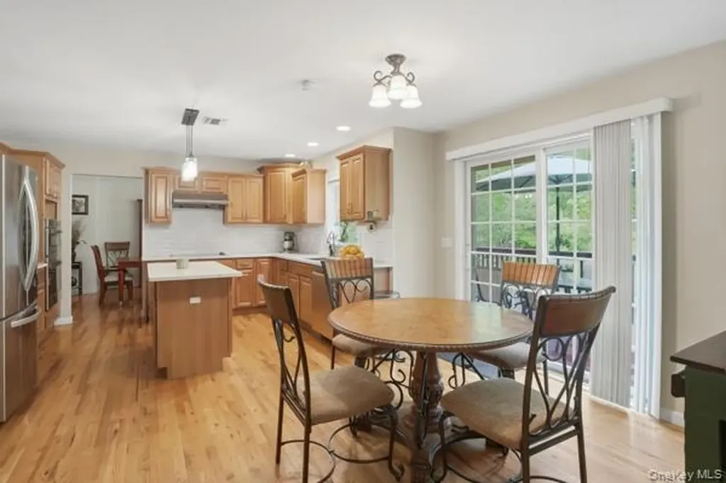29 Hickory Hill Road Newburgh NY 12550