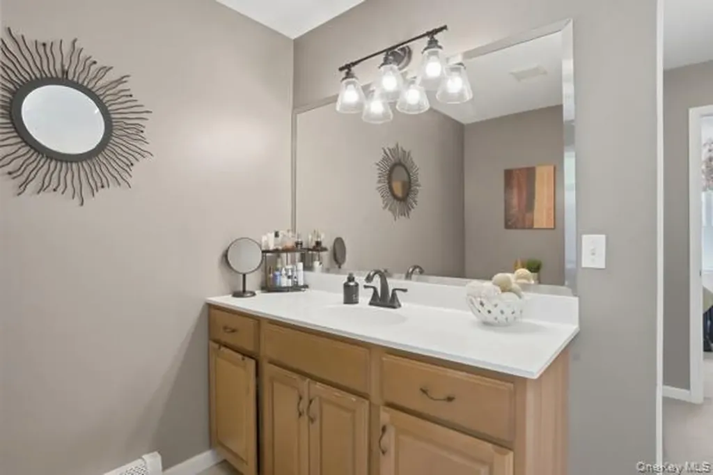 29 Hickory Hill Road Newburgh NY 12550