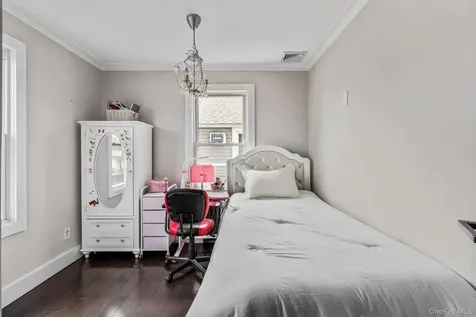 22 Prospect Street Williston Park NY 11596